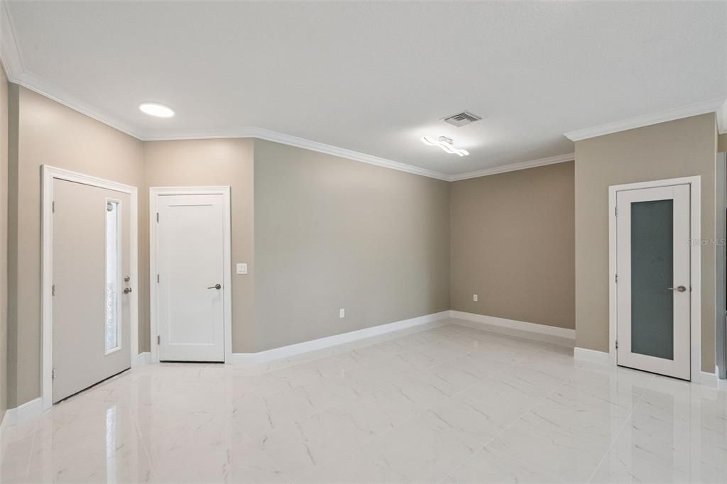 For Sale: $380,000 (3 beds, 2 baths, 2281 Square Feet)