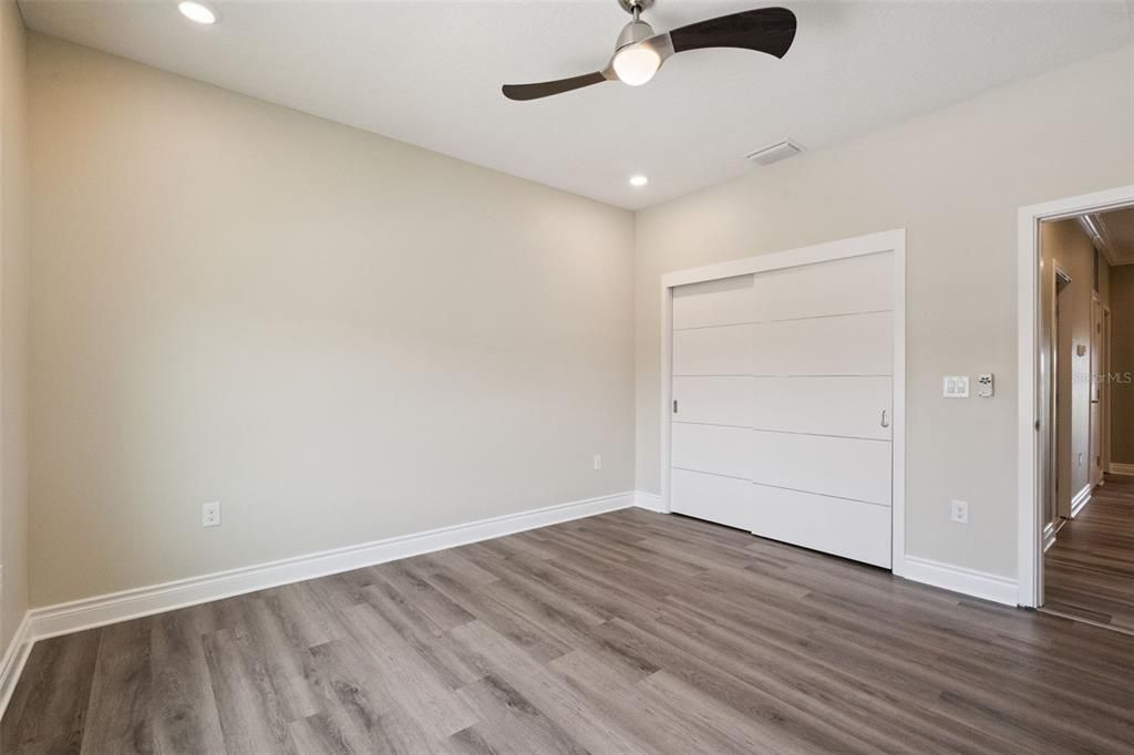 For Sale: $380,000 (3 beds, 2 baths, 2281 Square Feet)