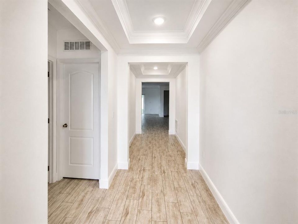 For Rent: $2,200 (4 beds, 2 baths, 2182 Square Feet)