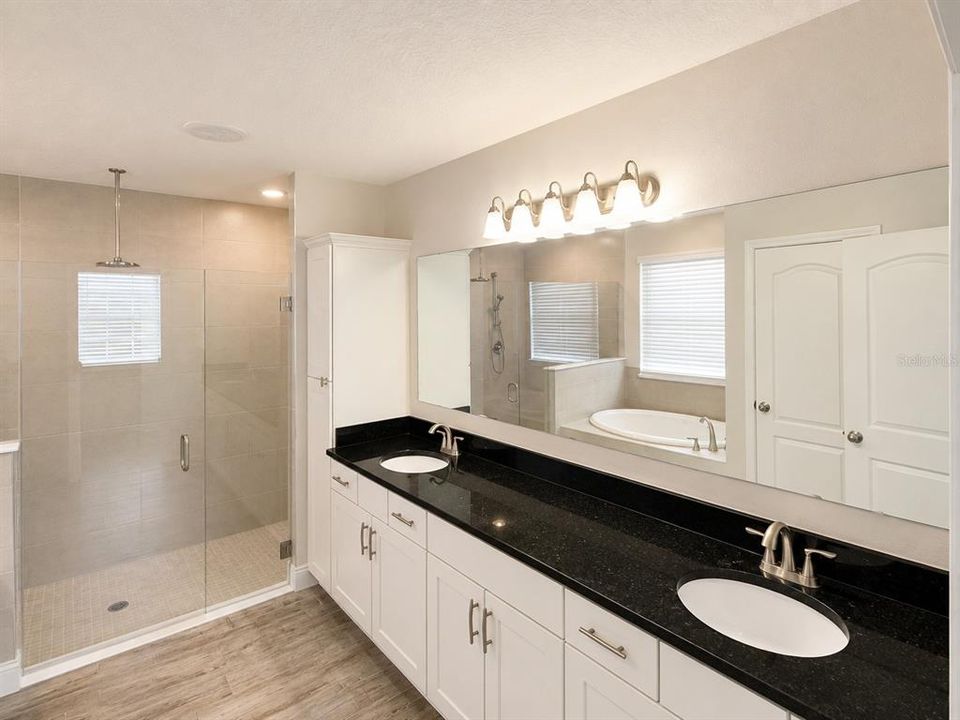 For Rent: $2,200 (4 beds, 2 baths, 2182 Square Feet)