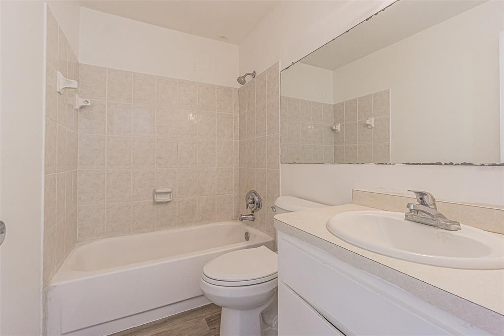 En Venta: $99,000 (2 camas, 1 baños, 830 Pies cuadrados)