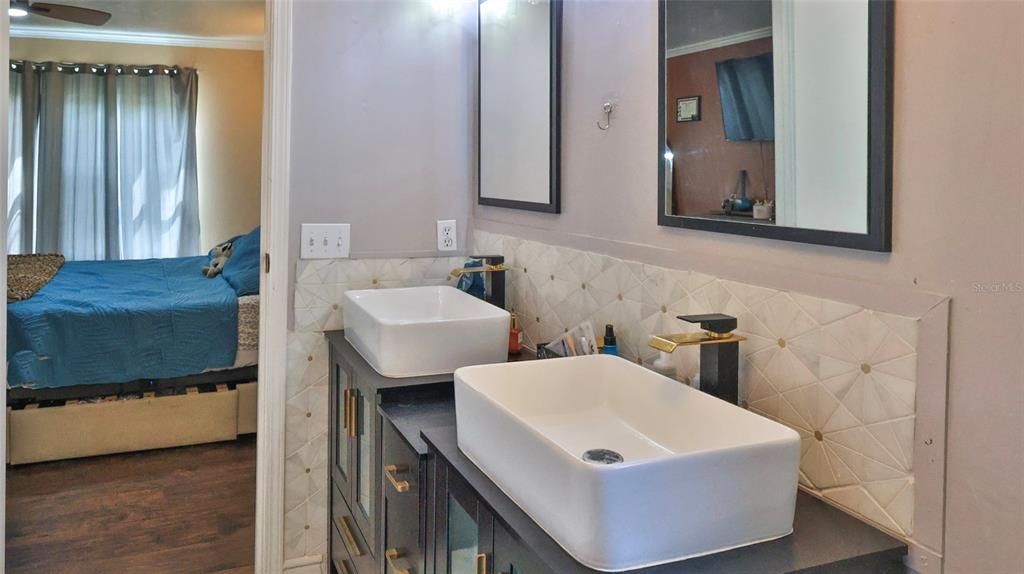 En Venta: $278,000 (2 camas, 2 baños, 1040 Pies cuadrados)