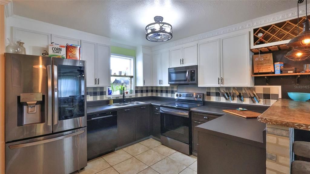 En Venta: $278,000 (2 camas, 2 baños, 1040 Pies cuadrados)