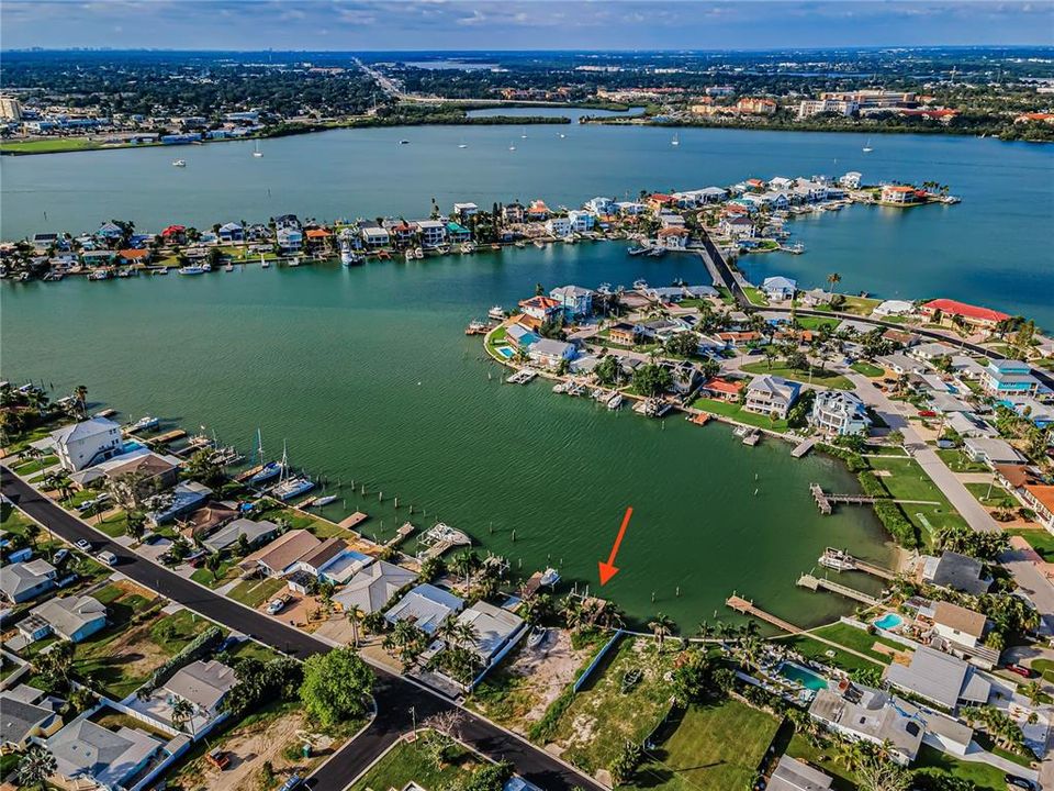 En Venta: $795,000 (0.17 acres)