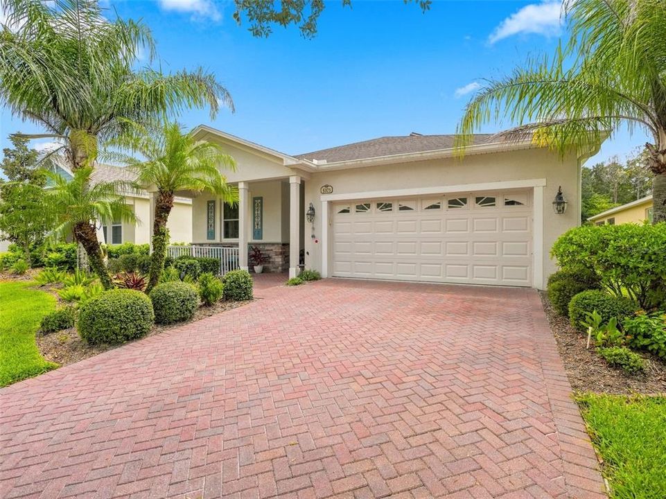 For Sale: $345,000 (3 beds, 2 baths, 1693 Square Feet)