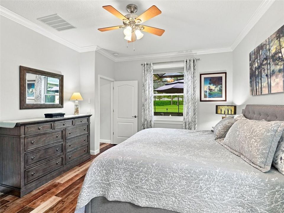 For Sale: $345,000 (3 beds, 2 baths, 1693 Square Feet)