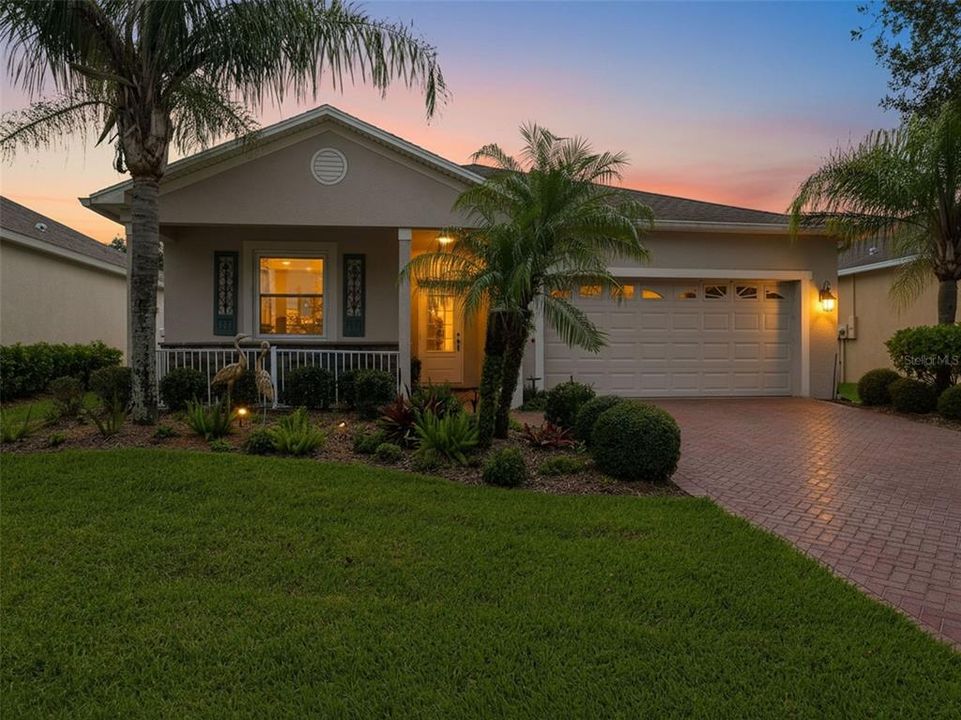For Sale: $345,000 (3 beds, 2 baths, 1693 Square Feet)