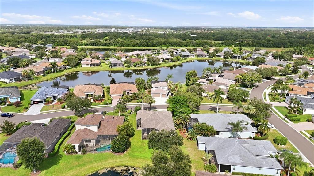 For Sale: $649,900 (4 beds, 2 baths, 2906 Square Feet)