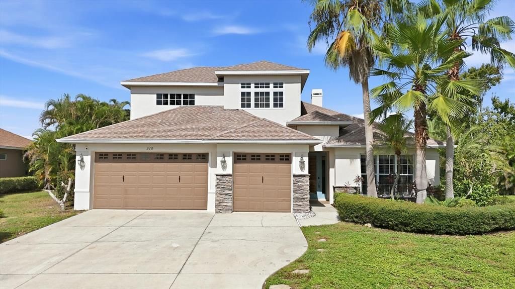 For Sale: $649,900 (4 beds, 2 baths, 2906 Square Feet)