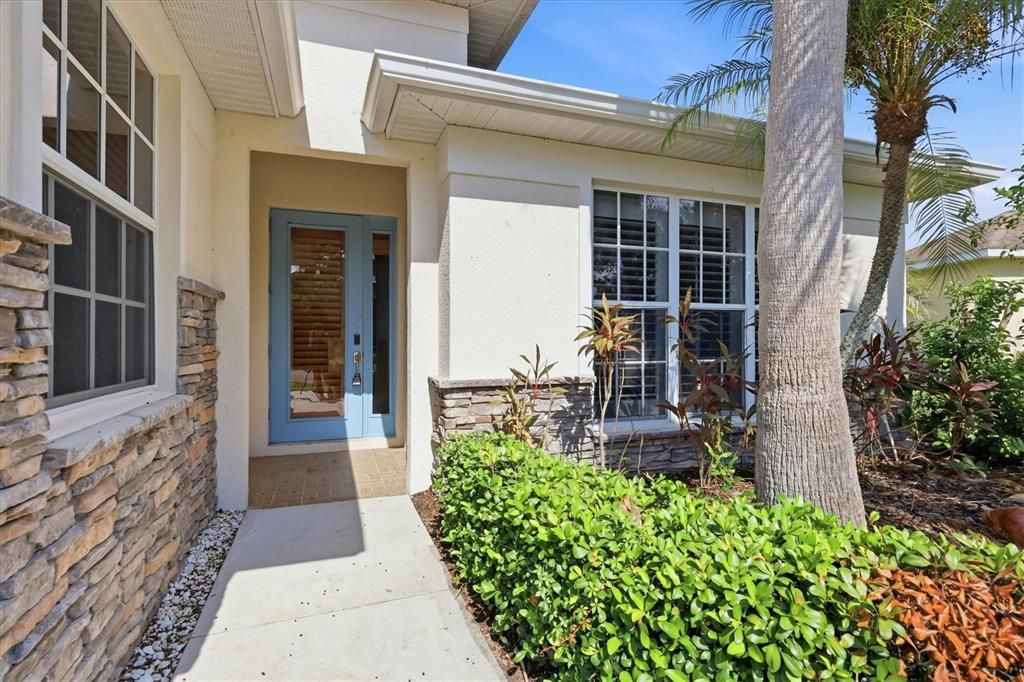 For Sale: $649,900 (4 beds, 2 baths, 2906 Square Feet)