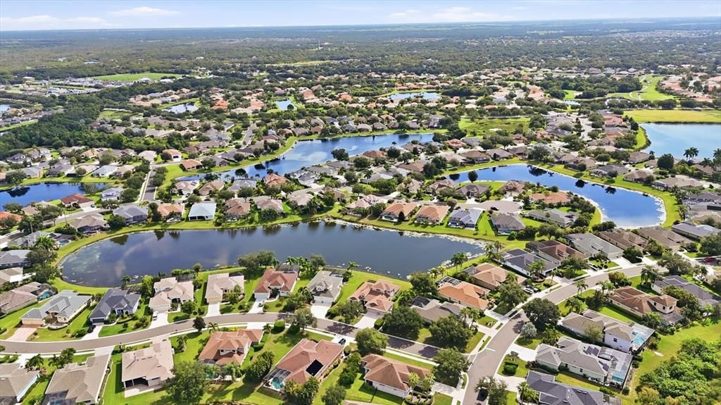 For Sale: $649,900 (4 beds, 2 baths, 2906 Square Feet)