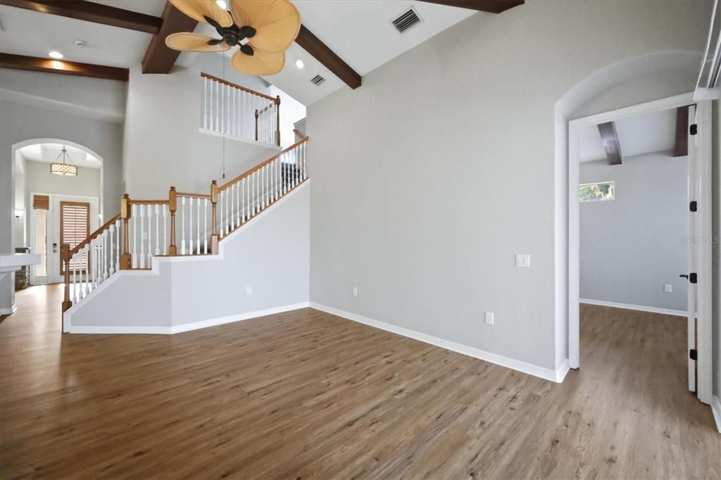 For Sale: $649,900 (4 beds, 2 baths, 2906 Square Feet)