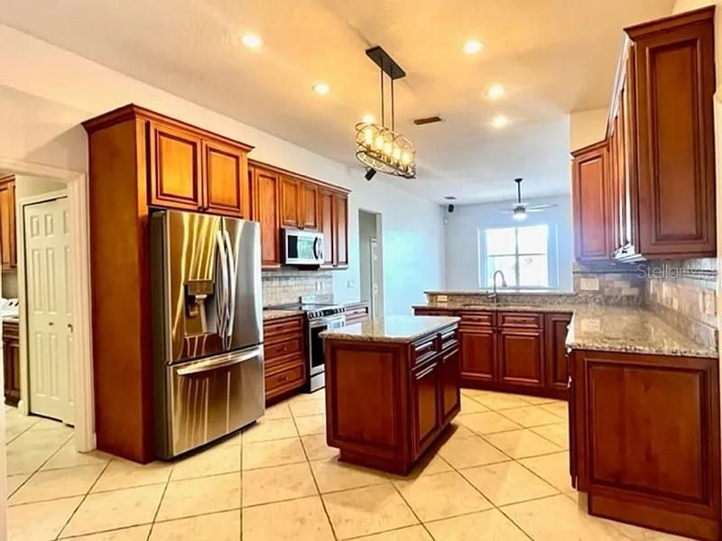 For Rent: $4,000 (4 beds, 2 baths, 2277 Square Feet)