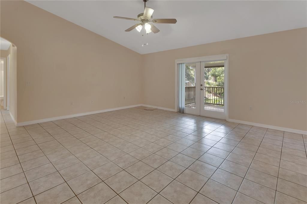 For Sale: $385,000 (3 beds, 2 baths, 1165 Square Feet)