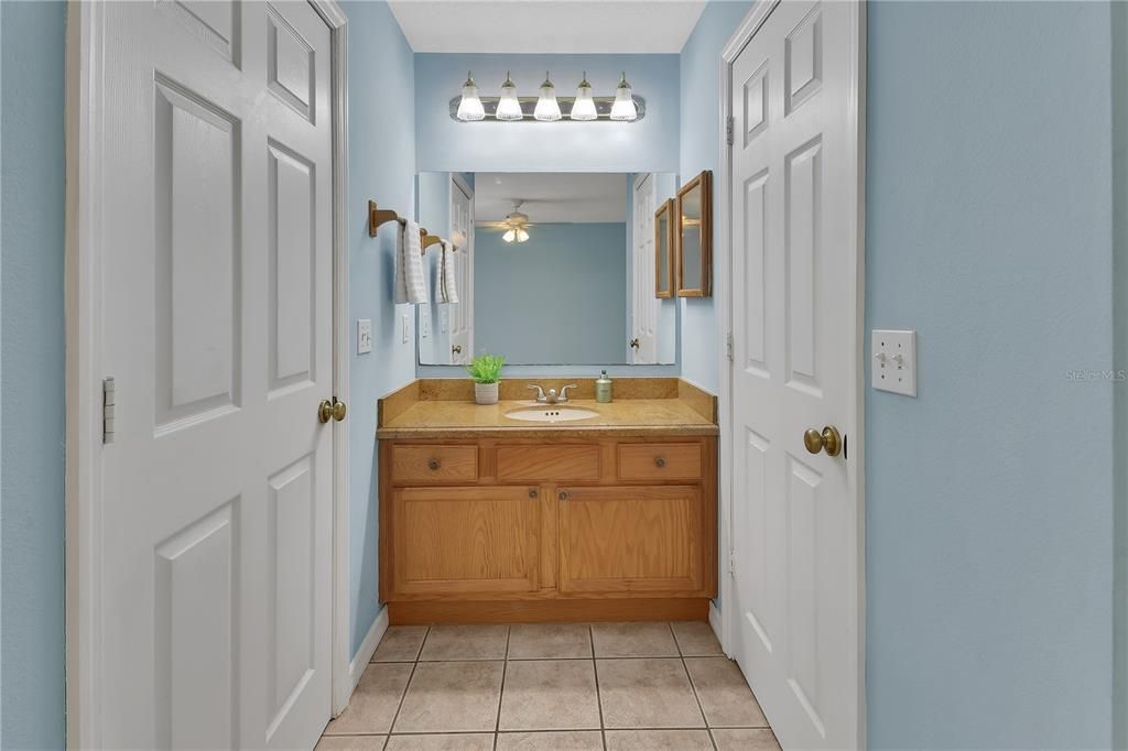 For Sale: $385,000 (3 beds, 2 baths, 1165 Square Feet)