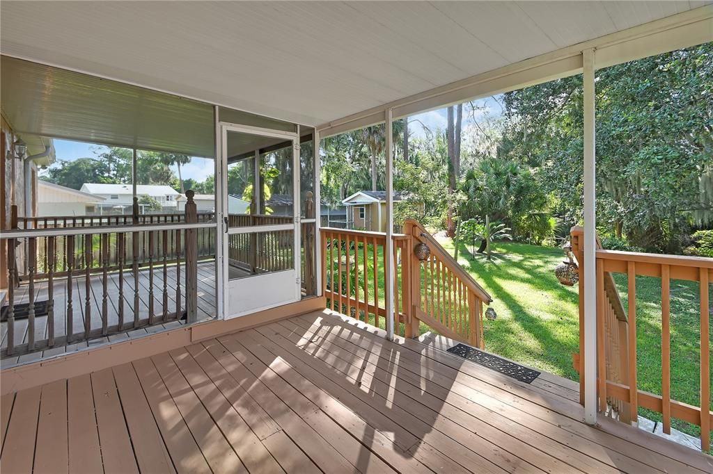 For Sale: $385,000 (3 beds, 2 baths, 1165 Square Feet)