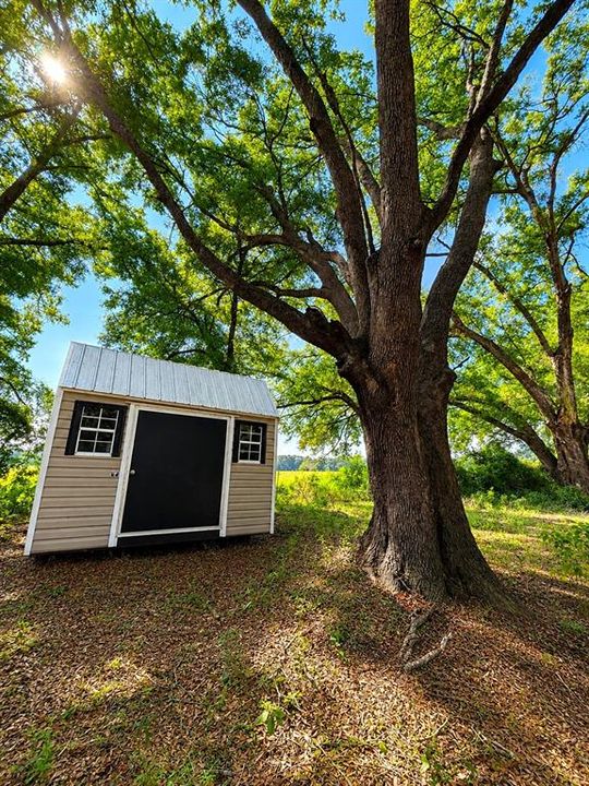 For Sale: $219,989 (2 beds, 2 baths, 1040 Square Feet)