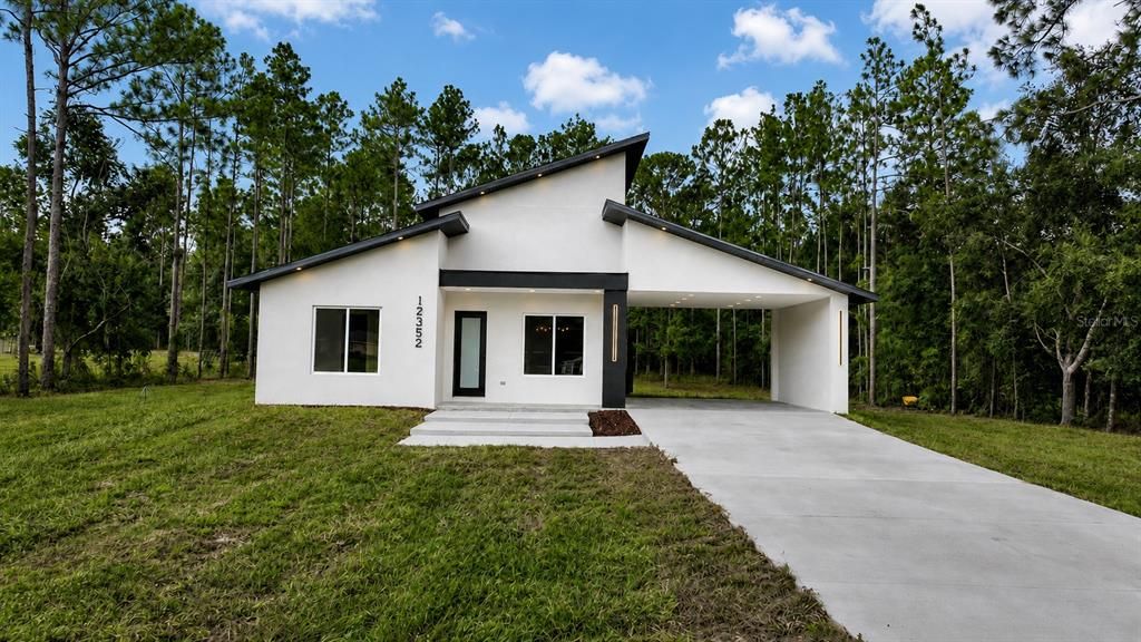 For Sale: $459,000 (3 beds, 2 baths, 1559 Square Feet)