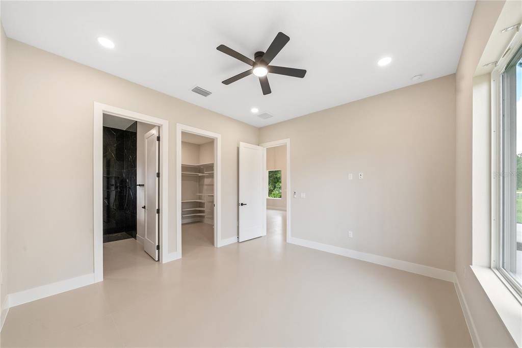 For Sale: $459,000 (3 beds, 2 baths, 1559 Square Feet)