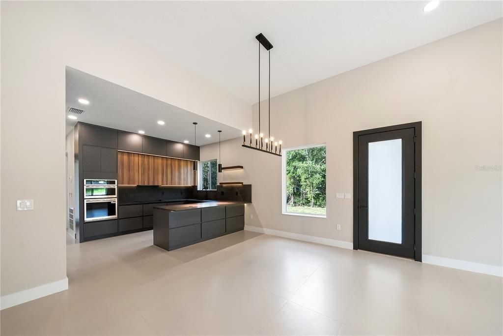 For Sale: $459,000 (3 beds, 2 baths, 1559 Square Feet)