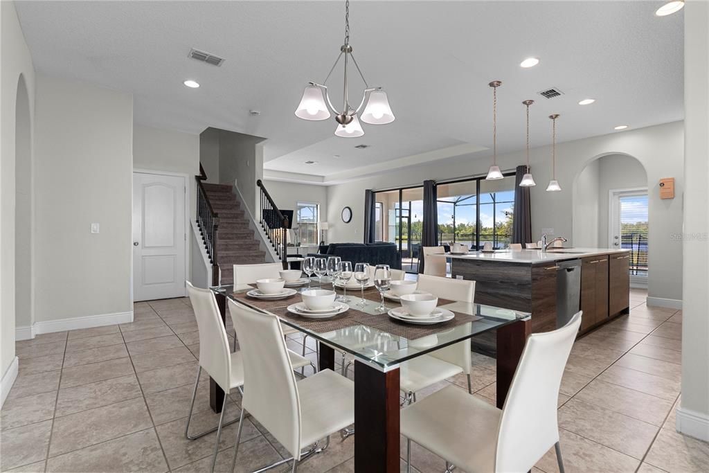 For Sale: $390,000 (4 beds, 4 baths, 2404 Square Feet)