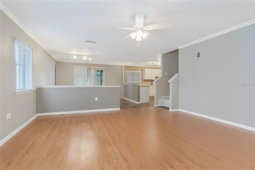 For Sale: $361,618 (3 beds, 2 baths, 2091 Square Feet)