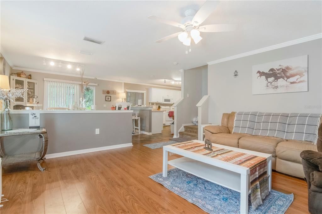 For Sale: $361,618 (3 beds, 2 baths, 2091 Square Feet)