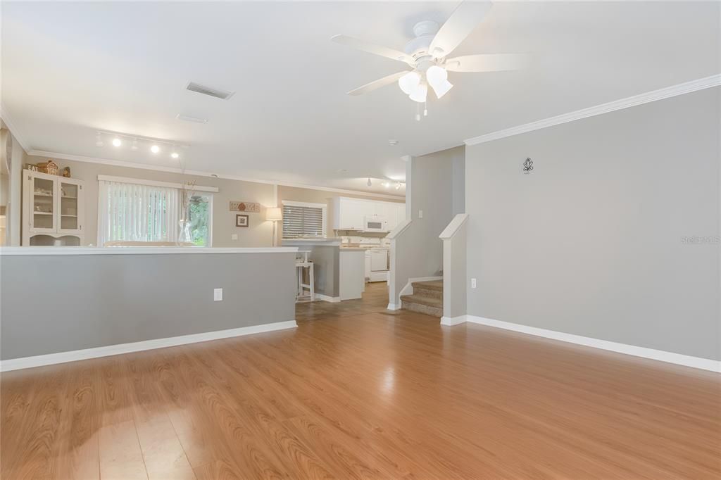 For Sale: $361,618 (3 beds, 2 baths, 2091 Square Feet)