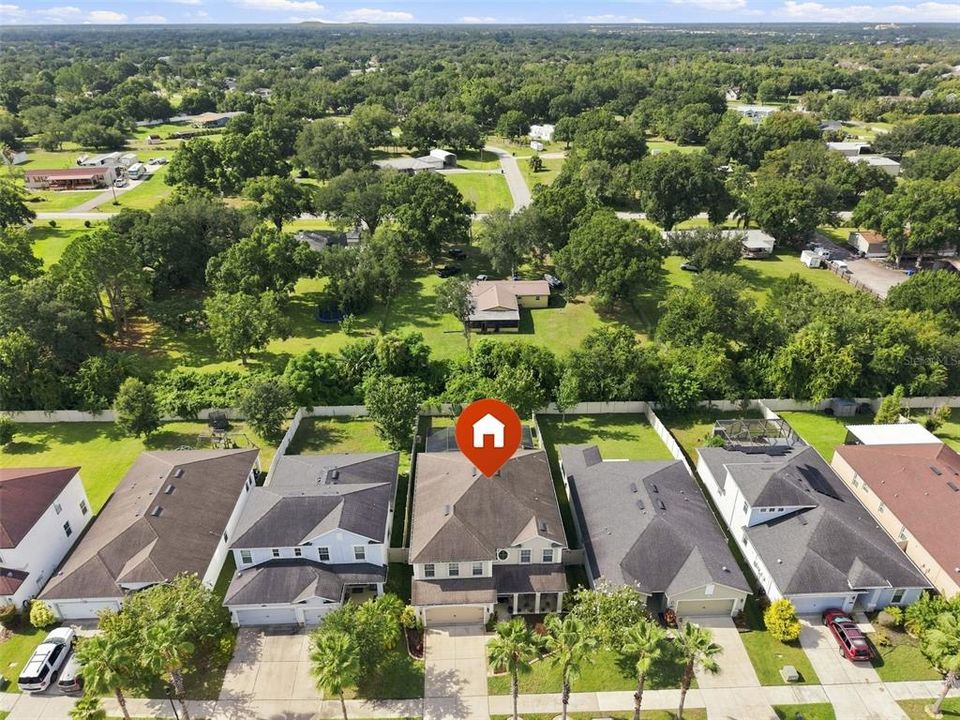 For Sale: $549,900 (5 beds, 3 baths, 3092 Square Feet)