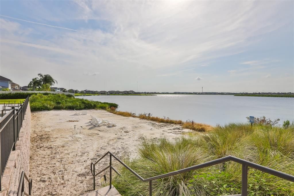 For Sale: $549,900 (5 beds, 3 baths, 3092 Square Feet)