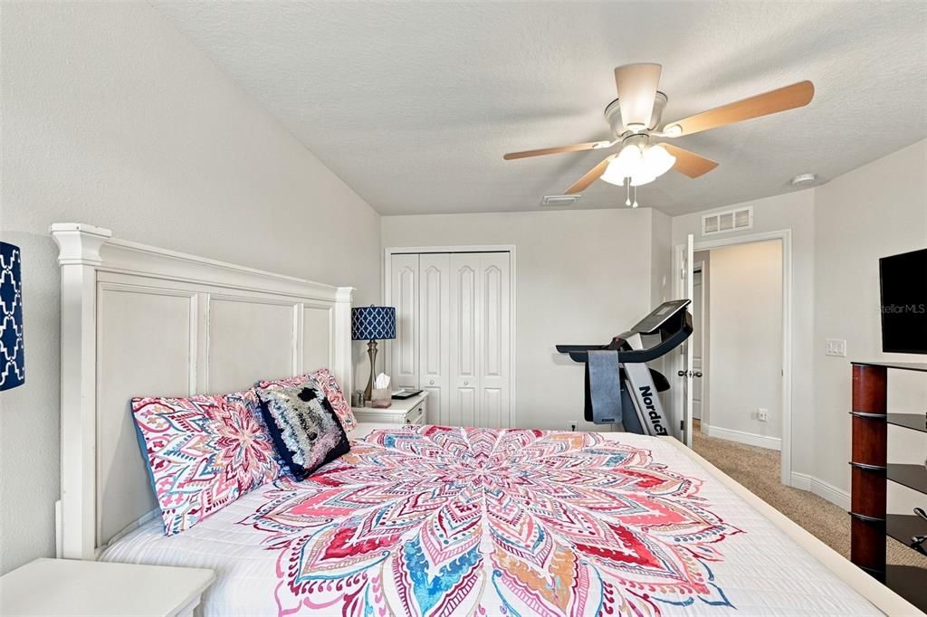 For Sale: $549,900 (5 beds, 3 baths, 3092 Square Feet)