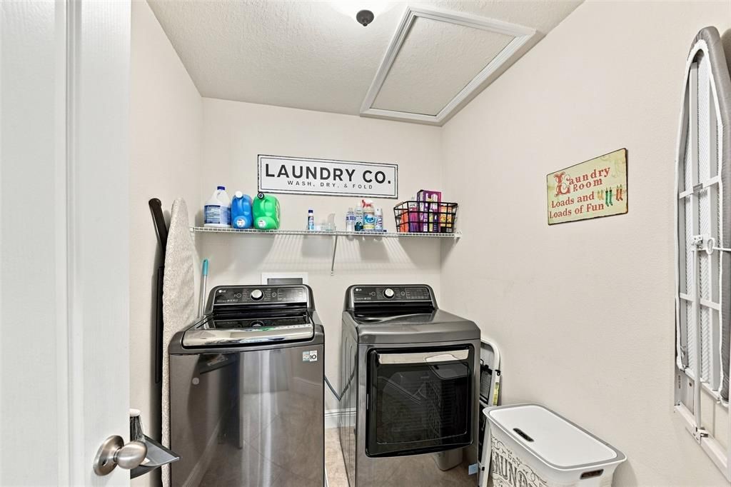 For Sale: $549,900 (5 beds, 3 baths, 3092 Square Feet)