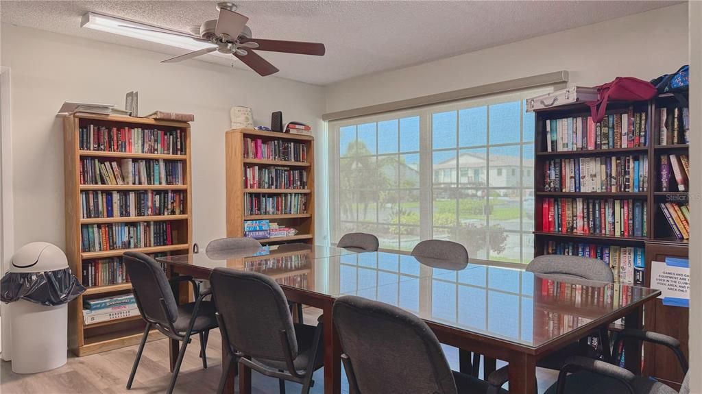For Sale: $267,000 (2 beds, 2 baths, 1238 Square Feet)