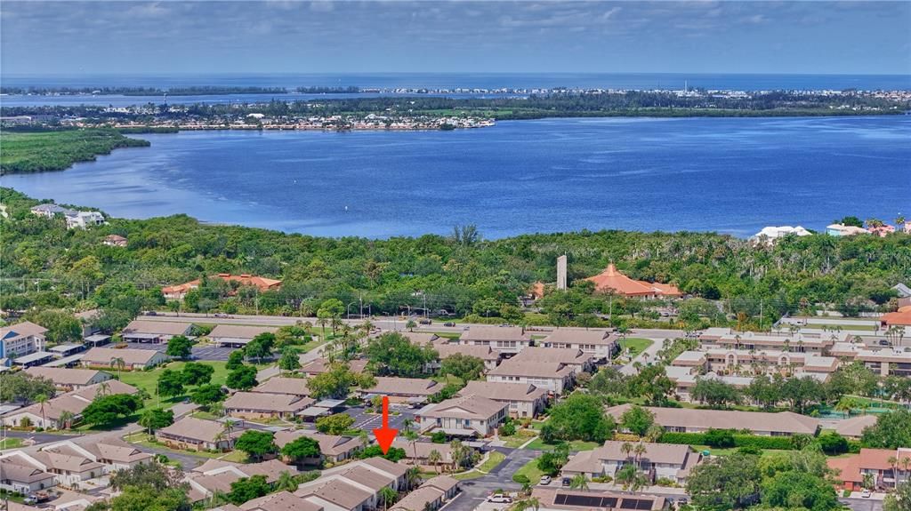 For Sale: $267,000 (2 beds, 2 baths, 1238 Square Feet)