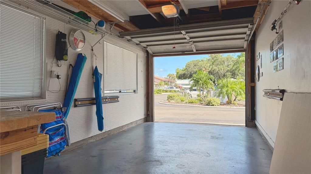 For Sale: $267,000 (2 beds, 2 baths, 1238 Square Feet)