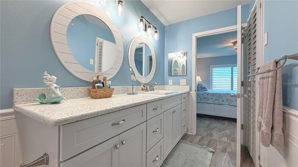 For Sale: $267,000 (2 beds, 2 baths, 1238 Square Feet)