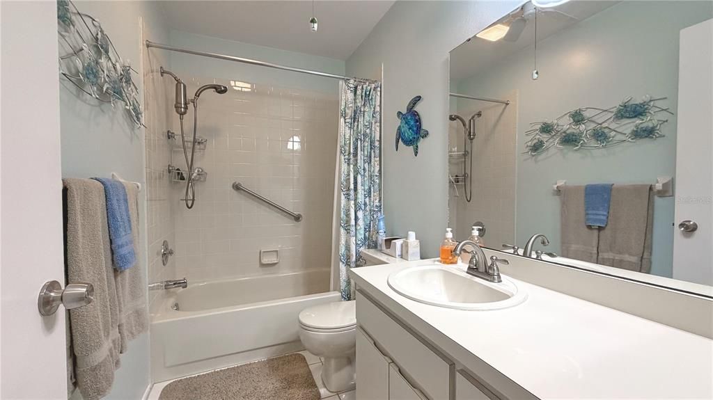 For Sale: $267,000 (2 beds, 2 baths, 1238 Square Feet)