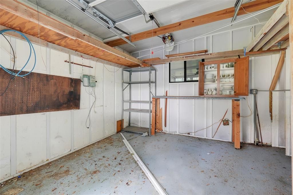 For Sale: $195,000 (2 beds, 2 baths, 1296 Square Feet)