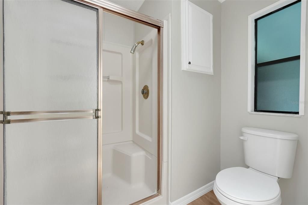 For Sale: $195,000 (2 beds, 2 baths, 1296 Square Feet)