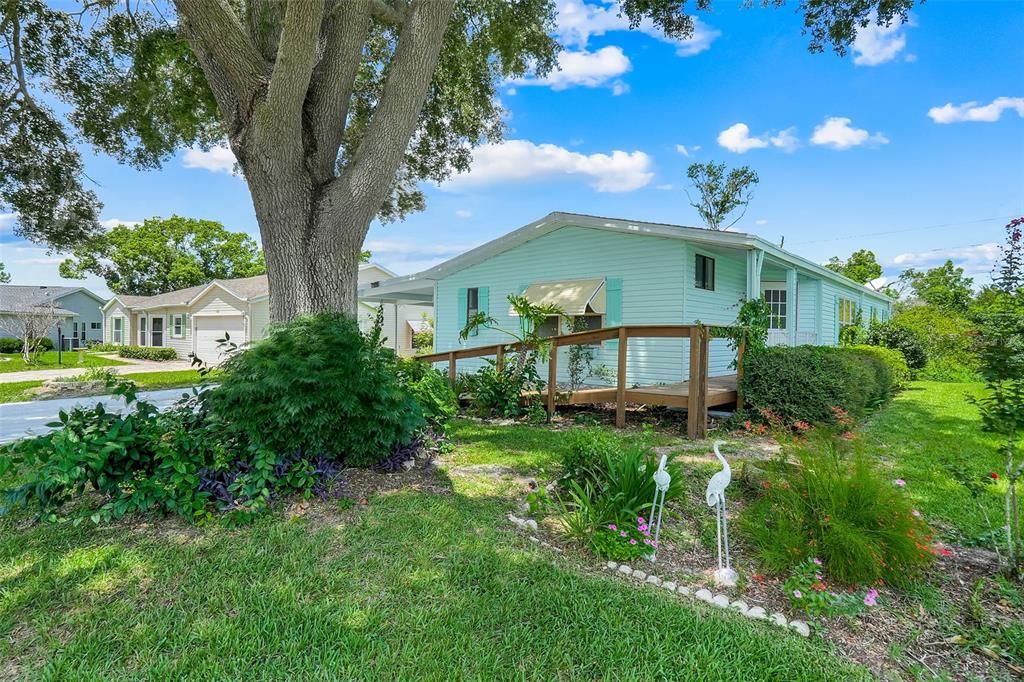 For Sale: $195,000 (2 beds, 2 baths, 1296 Square Feet)