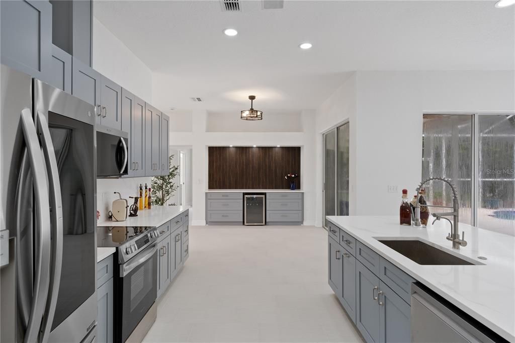 En Venta: $625,000 (3 camas, 2 baños, 2049 Pies cuadrados)