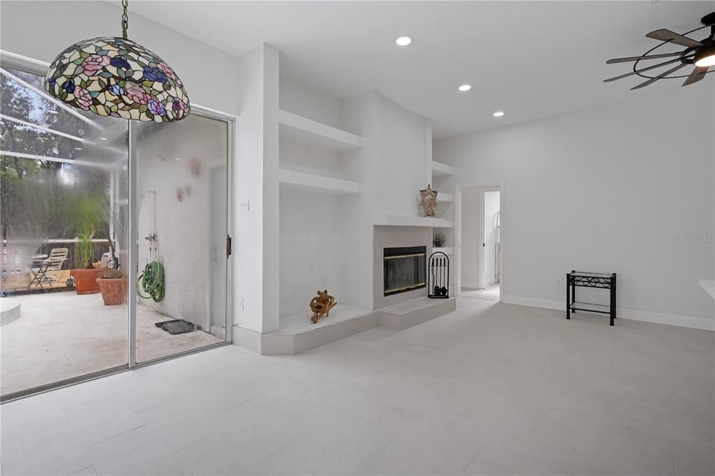 En Venta: $625,000 (3 camas, 2 baños, 2049 Pies cuadrados)