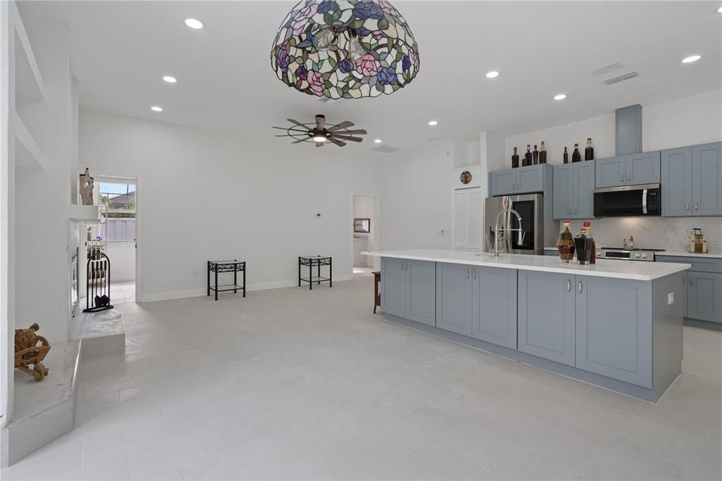 En Venta: $625,000 (3 camas, 2 baños, 2049 Pies cuadrados)
