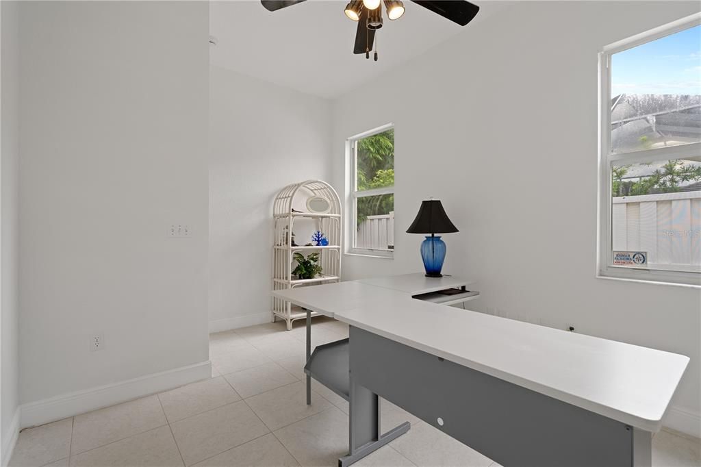 En Venta: $625,000 (3 camas, 2 baños, 2049 Pies cuadrados)