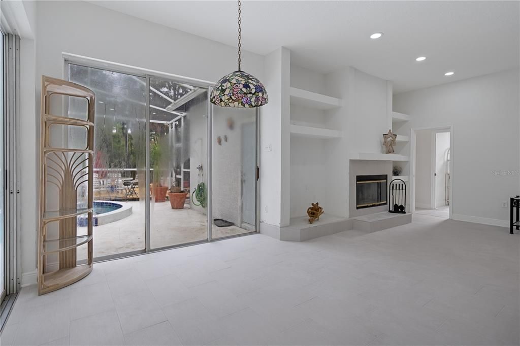 En Venta: $625,000 (3 camas, 2 baños, 2049 Pies cuadrados)