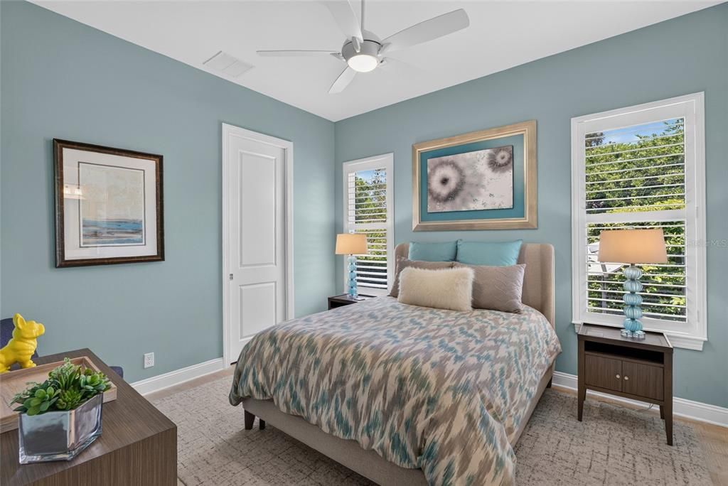 For Sale: $1,850,000 (4 beds, 3 baths, 3302 Square Feet)