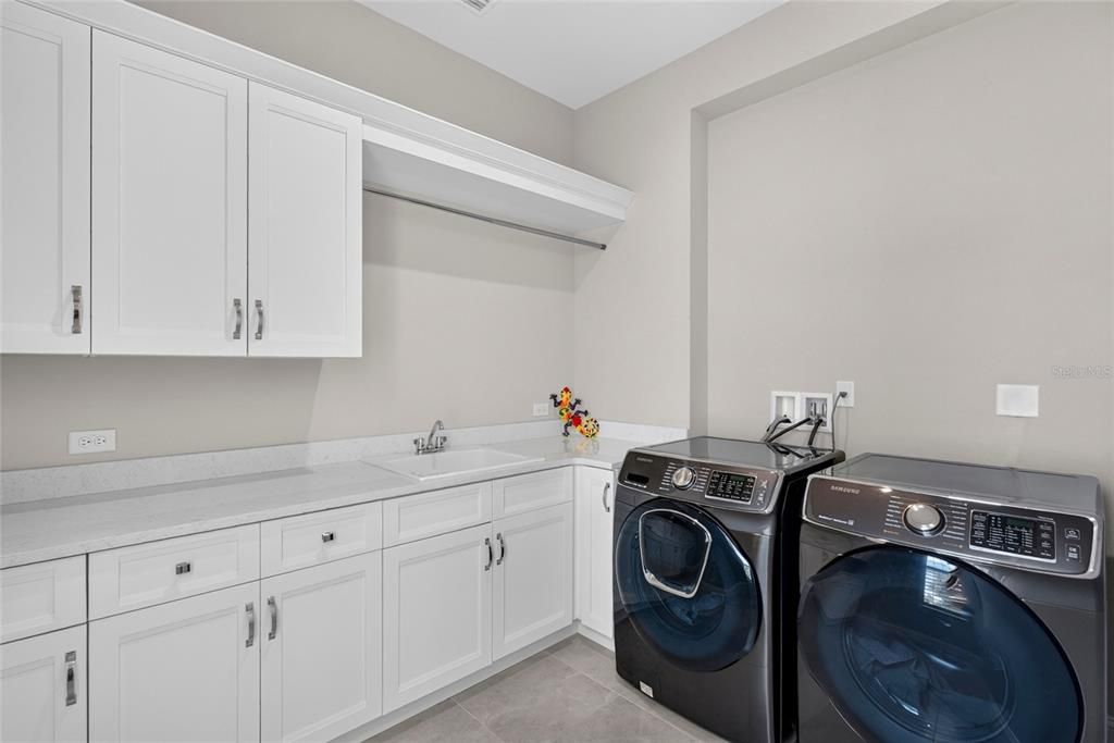For Sale: $1,850,000 (4 beds, 3 baths, 3302 Square Feet)