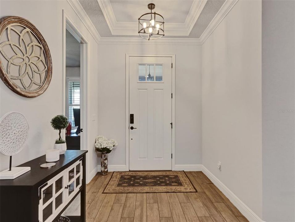 En Venta: $649,900 (4 camas, 2 baños, 2535 Pies cuadrados)