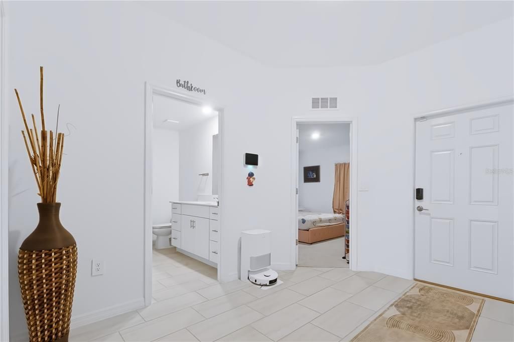 For Sale: $424,900 (4 beds, 3 baths, 2576 Square Feet)