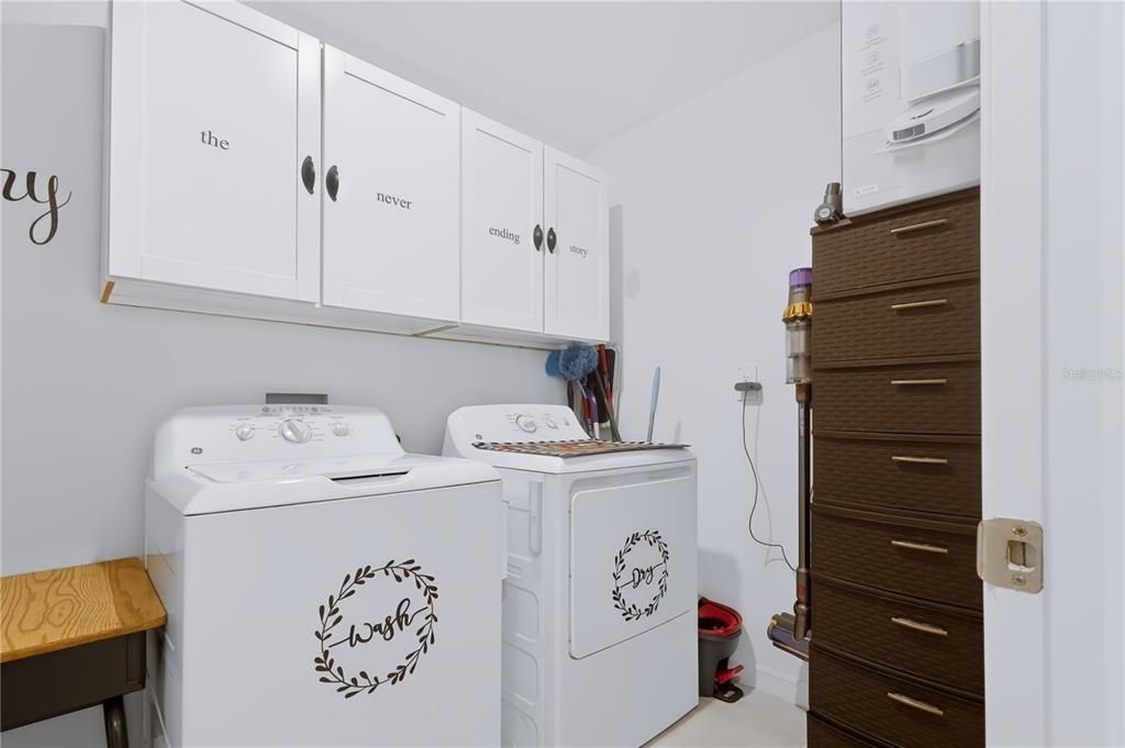 For Sale: $424,900 (4 beds, 3 baths, 2576 Square Feet)